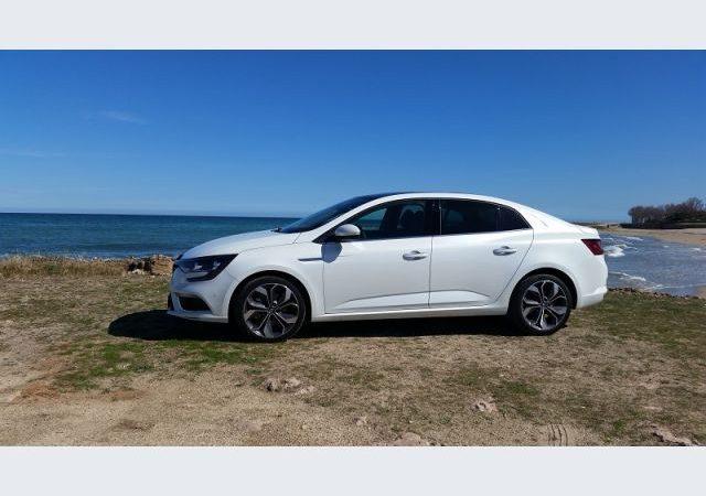 Renault Megane Grand Coup Prova Su Strada In Anteprima