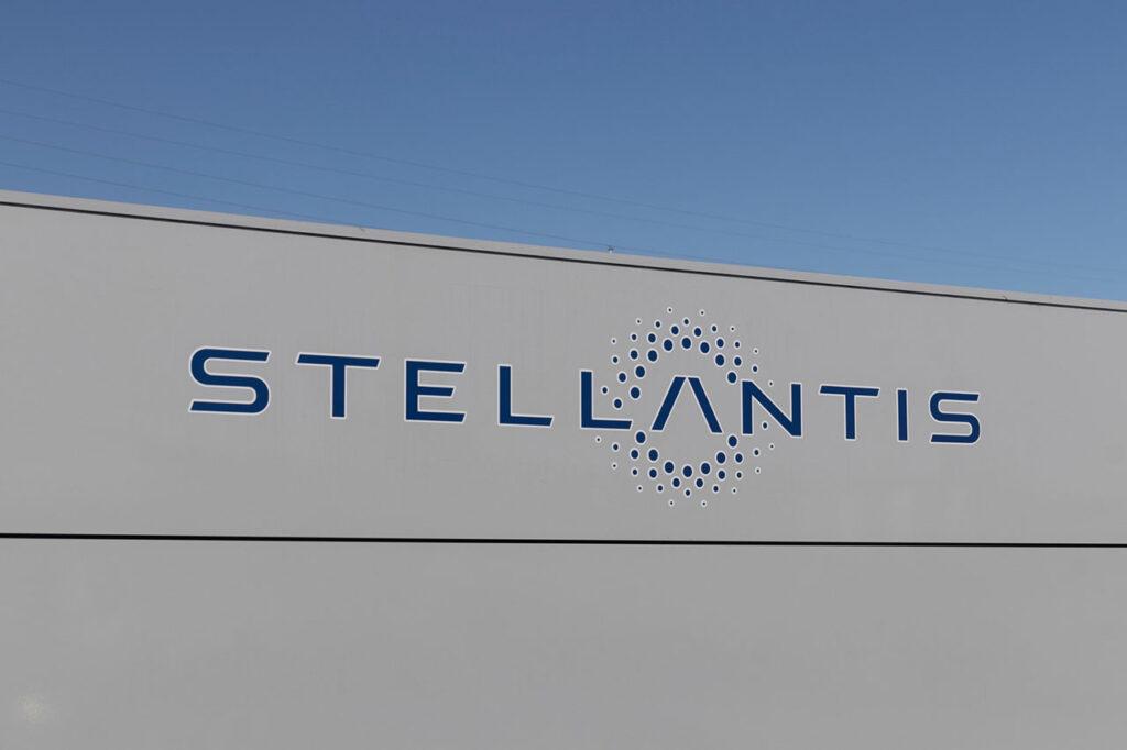 Stellantis Agli Operai Di Cassino Cig O Trasferitevi In Francia