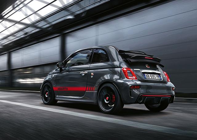 Nuovi allestimenti in arrivo per le Abarth 595 e 695