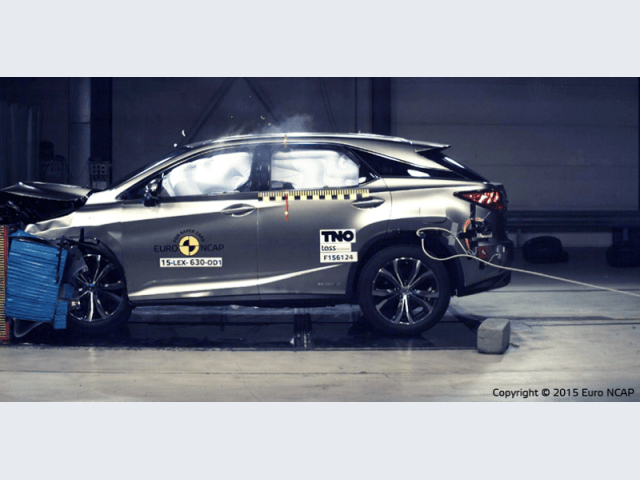 Lexus RX – 2015 – Crash test Euro NCAP – Crash test offset