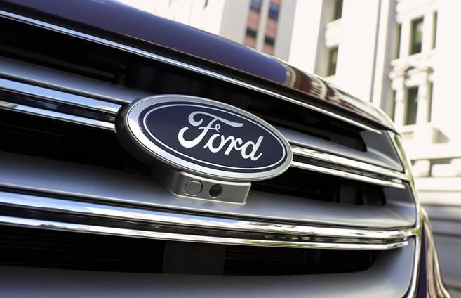 Ford deve tagliare 200 milioni l'anno: a rischio oltre 10 mila dipendenti