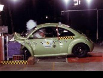 Crash Test Volkswagen Beetle