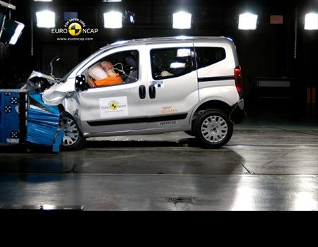 Crash Test Citroen Nemo