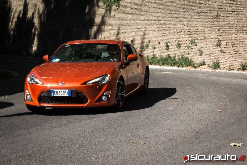 Toyota GT86: prova su strada