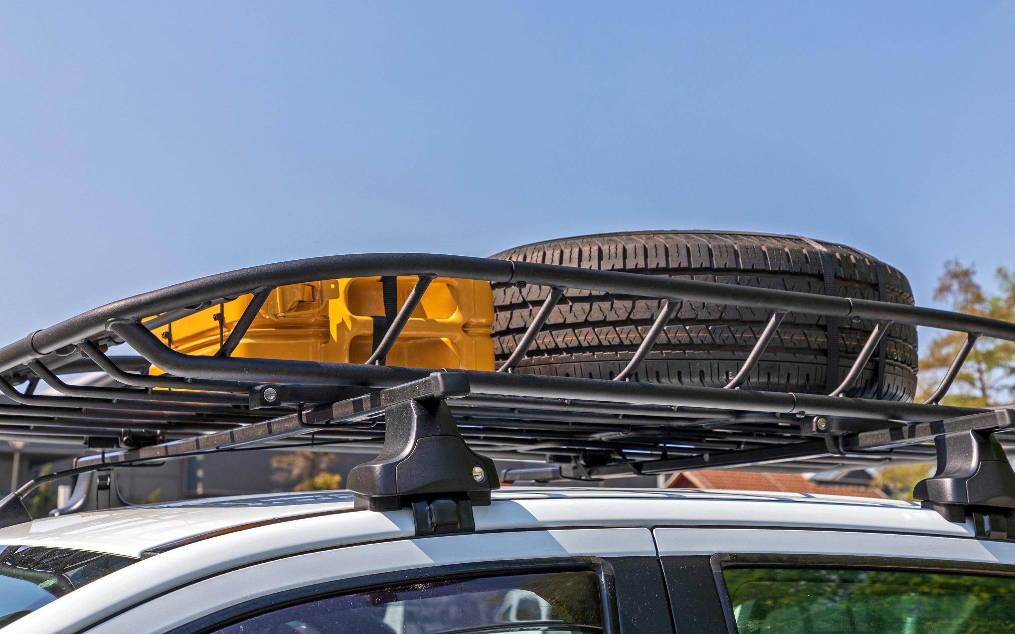 Portapacchi auto: quanto si può caricare sul tetto?
