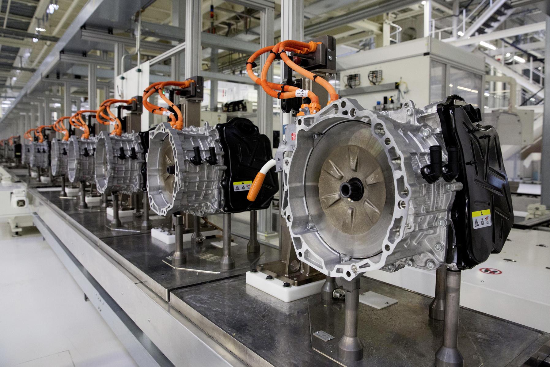 VW presenta la trazione elettrica APP550: più potenza e autonomia