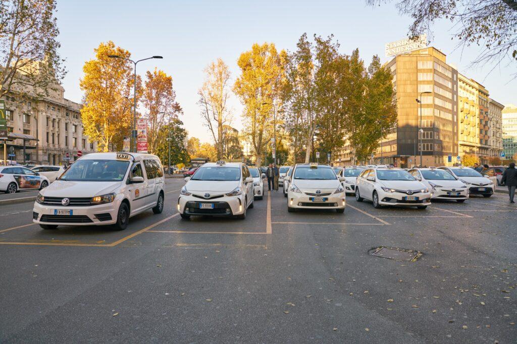 Taxi, Sì A Nuove Licenze Ma Niente Cumuli: Riforma A Metà