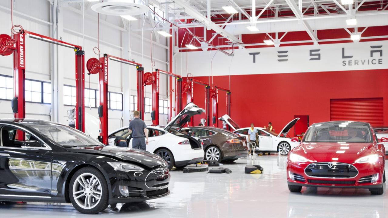 Tesla Zero Service: Musk vuole eliminare difetti e riparazioni auto