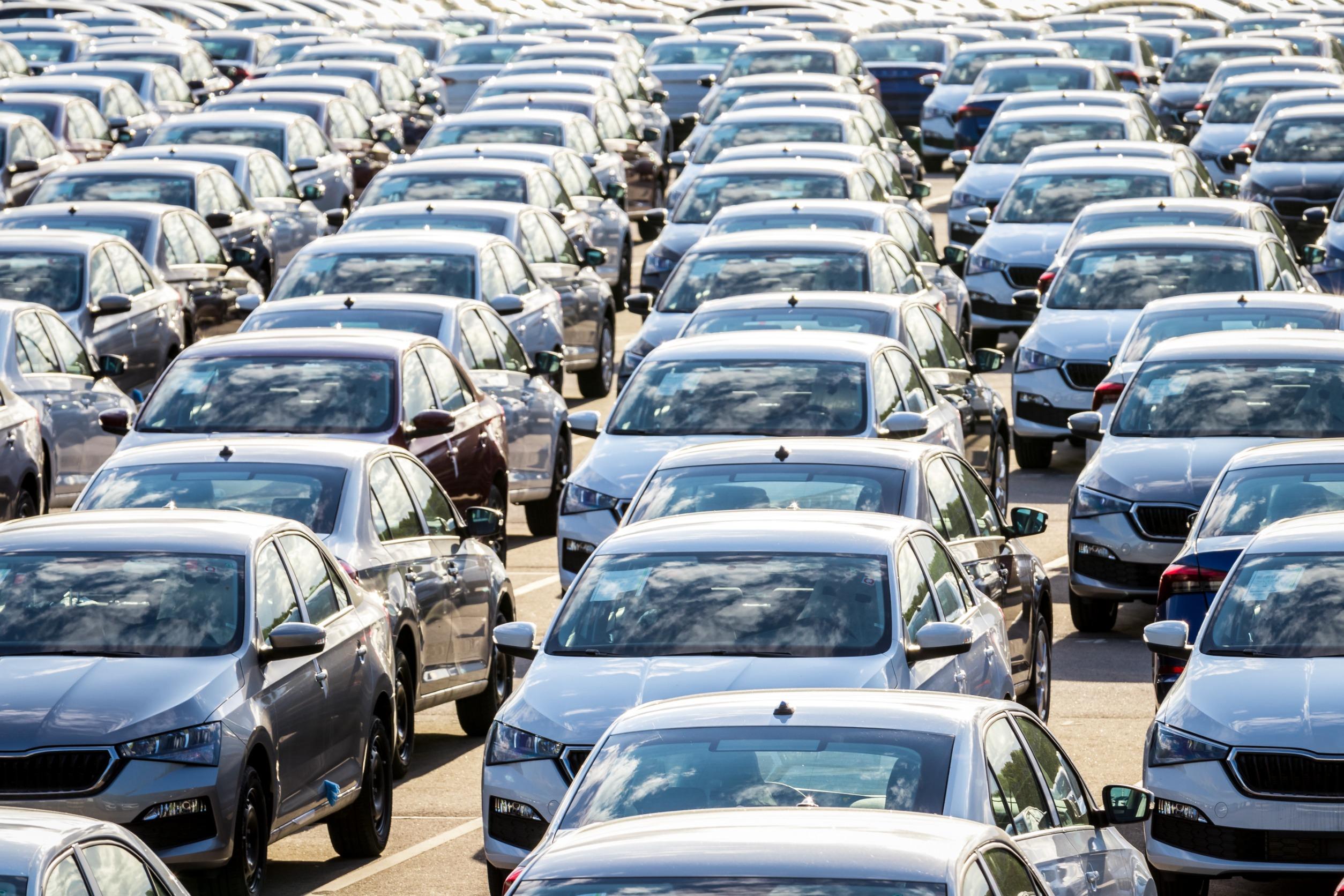 Fondi automotive: Governo taglia 330 milioni, anche dagli incentivi