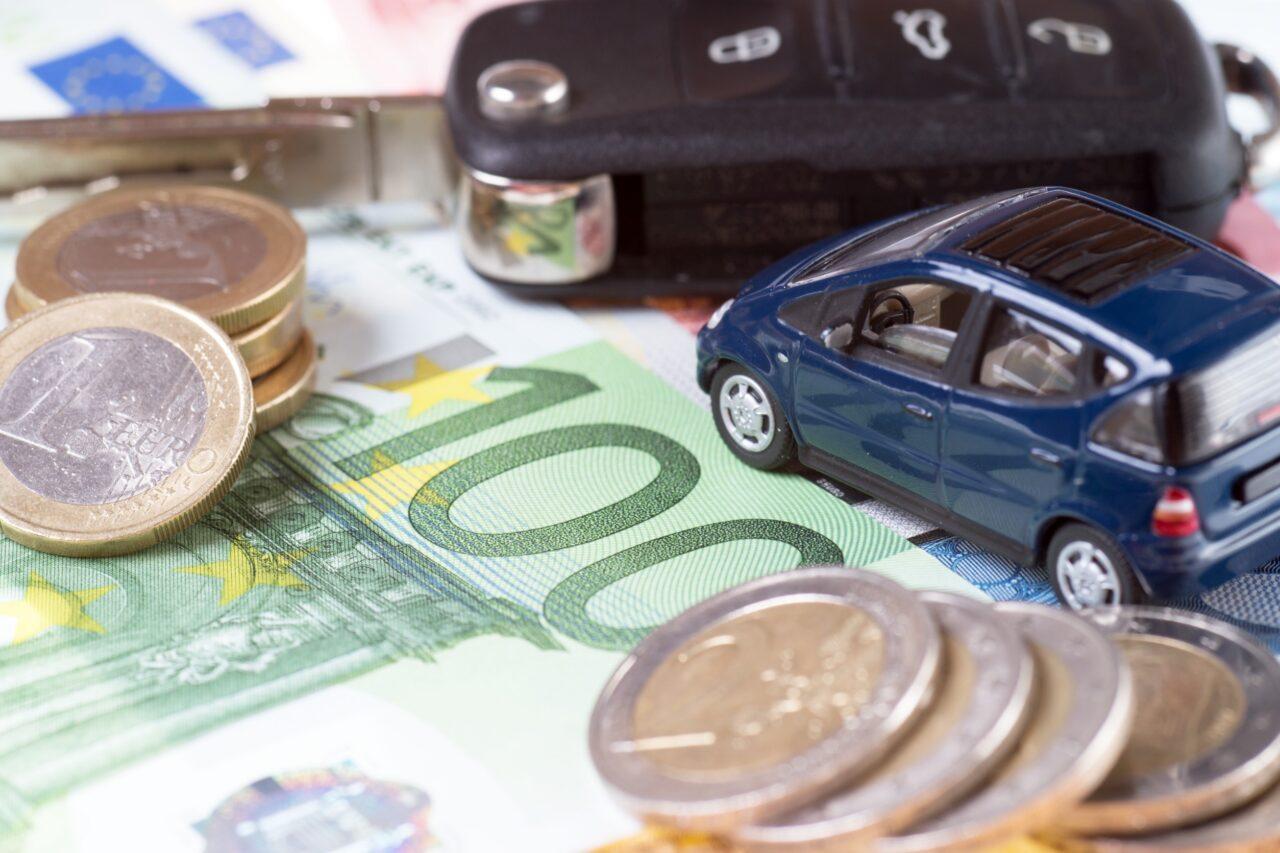 Costi auto in aumento: in media si spende 4300 euro l’anno