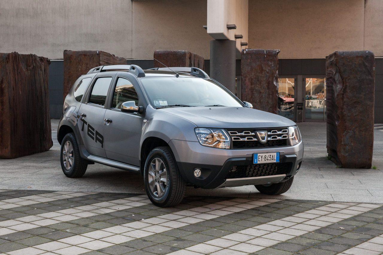 Dacia Duster fa un rumore strano in avviamento: qual è la causa?